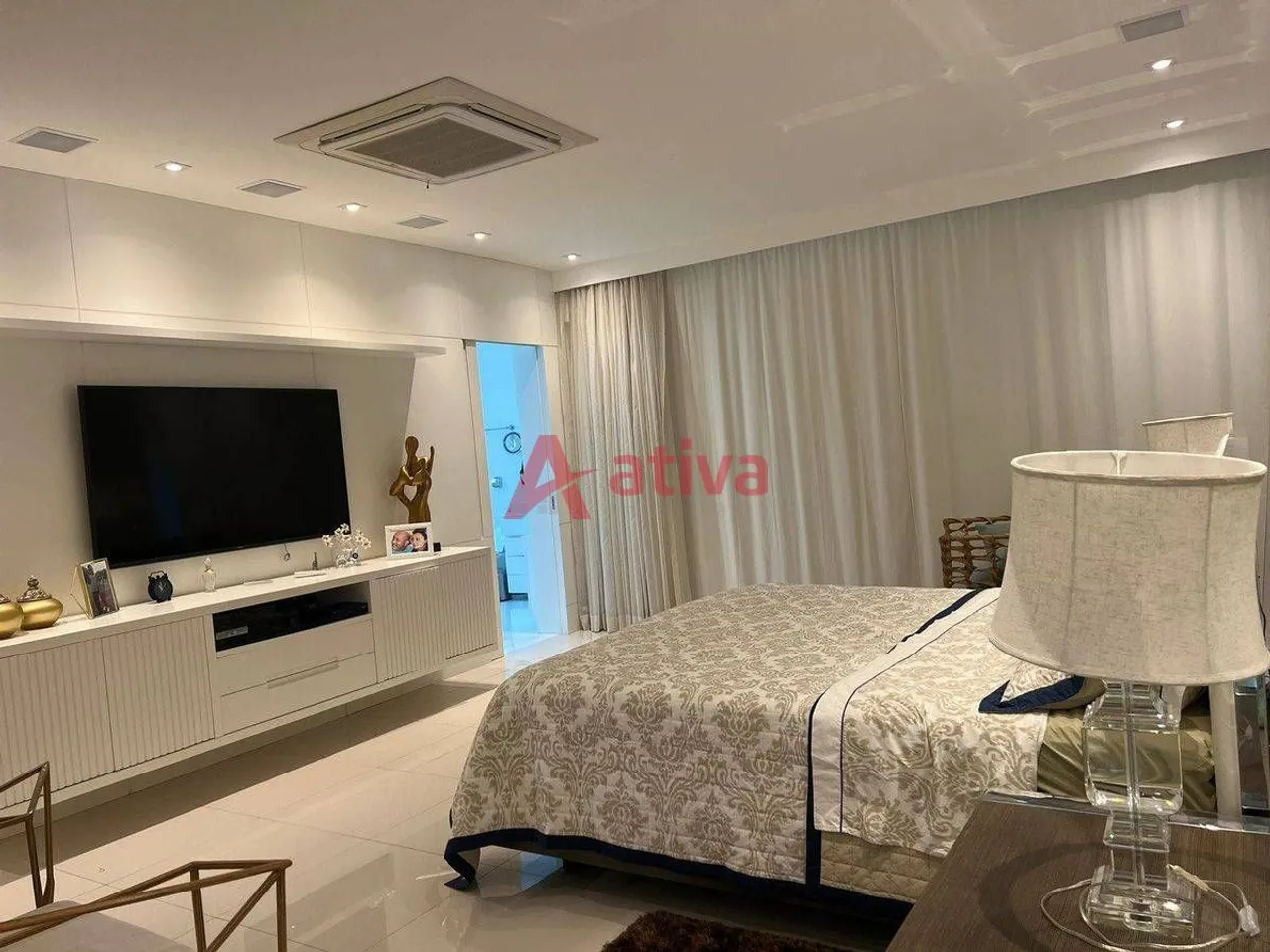 Мебльований будинок з 5 спальнями та 5 ванними — photo 16