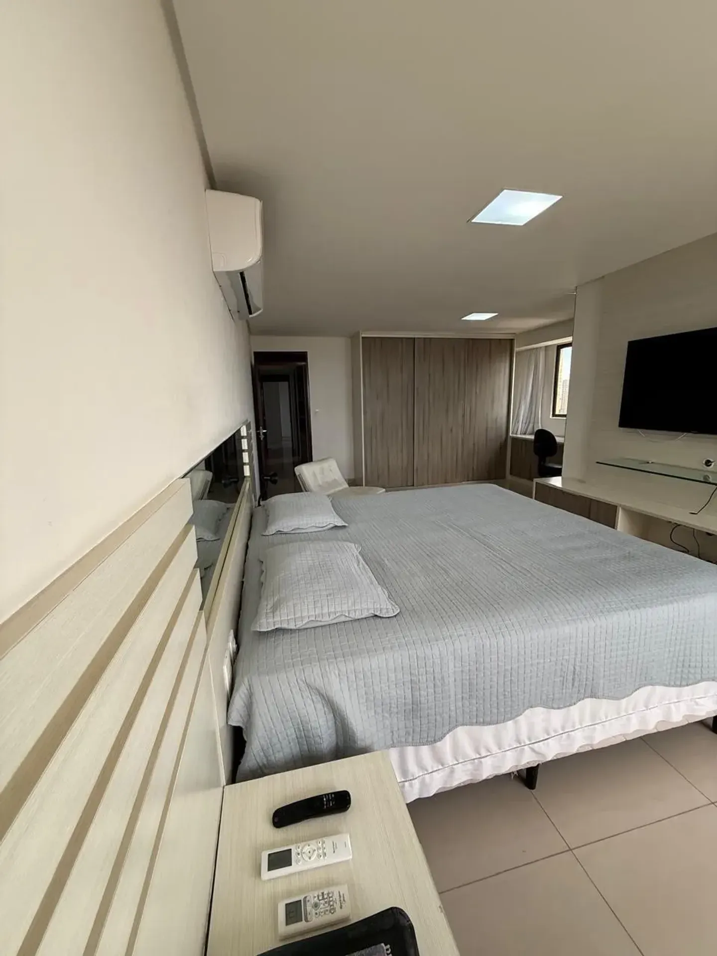 Furnished 175 m² apartment with 3 en-suite bedrooms — photo 3