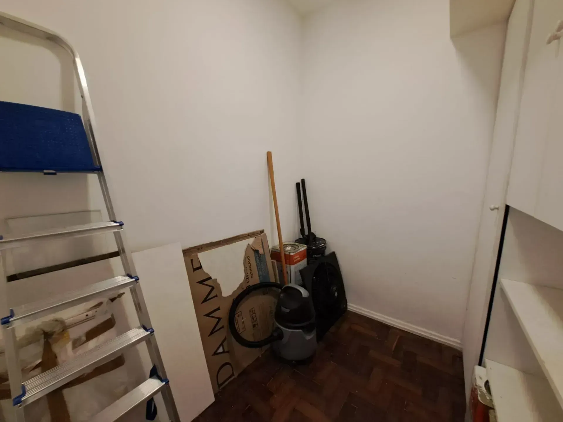 Furnished apartment with 4 bedrooms and 4 bathrooms — photo 16
