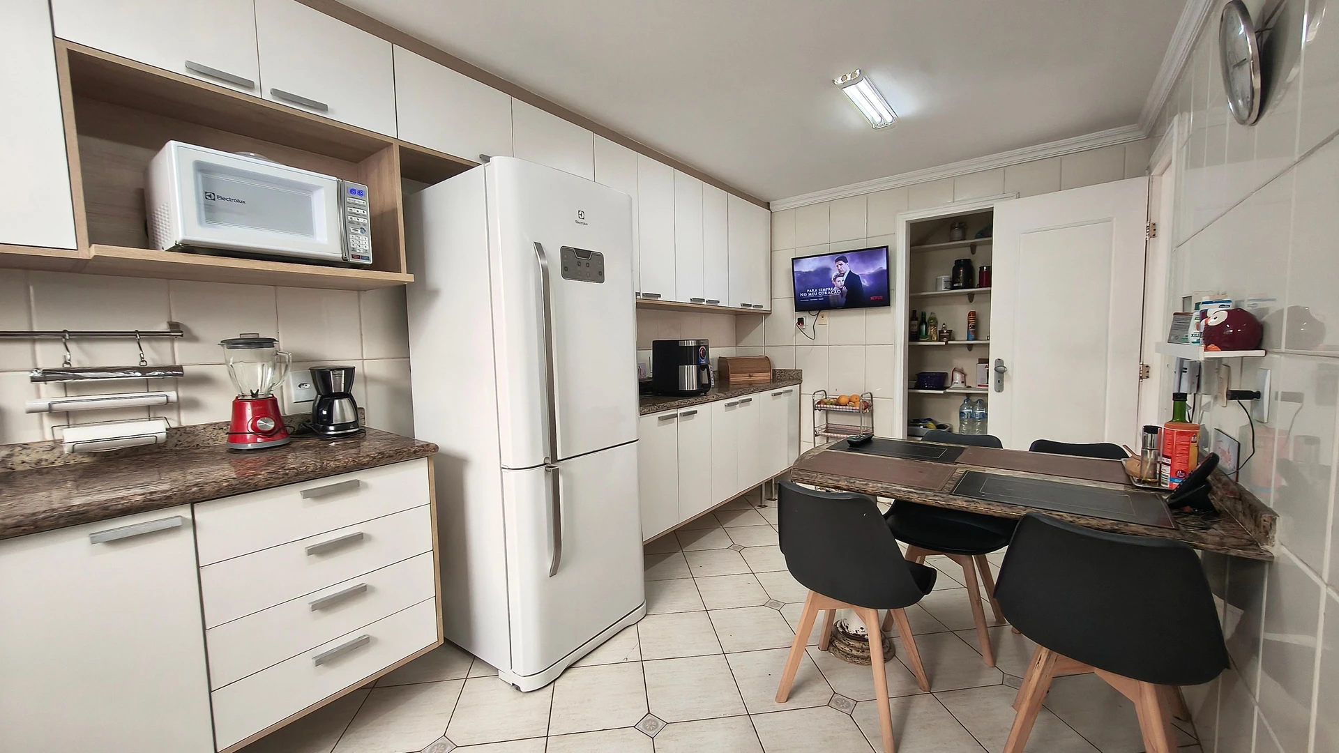 5 quartos e varanda gourmet: casa de 290 m² — photo 12