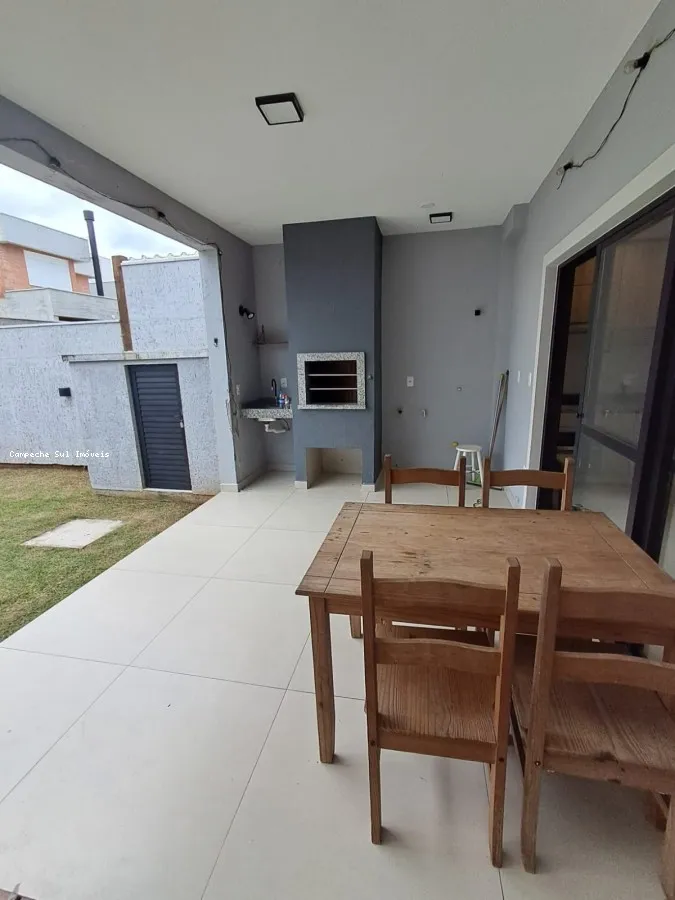 2-bedroom house with a grill on the balcony — photo 4