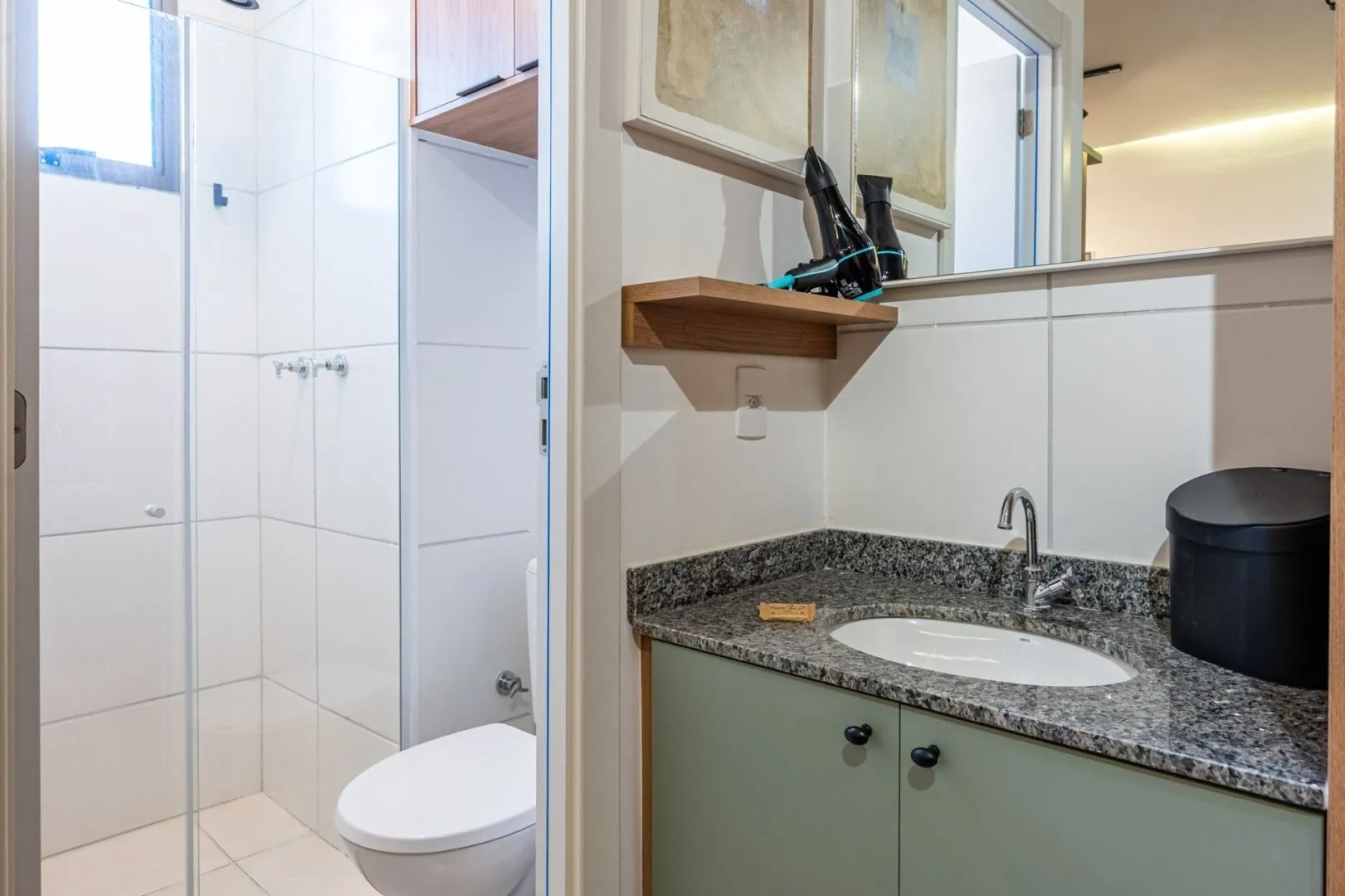 Furnished 30 m² apartment with glass balcony — photo 13