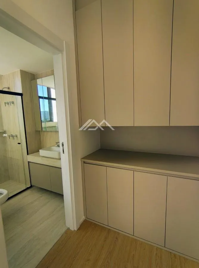 4-bedroom unfurnished apartment with glassed balcony — photo 36
