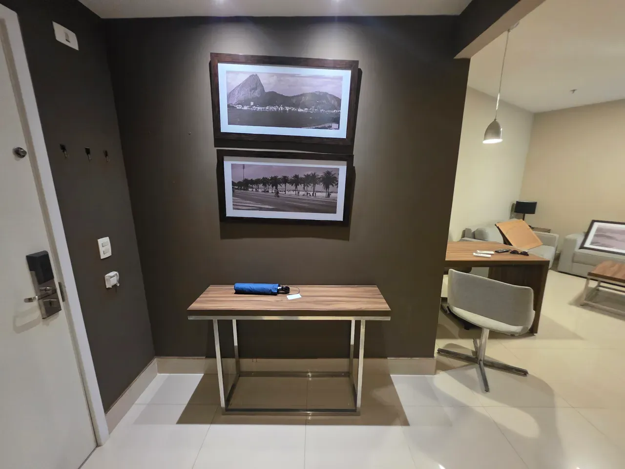 Apartamento amueblado de 1 dormitorio con 76 m² y balcón — photo 10