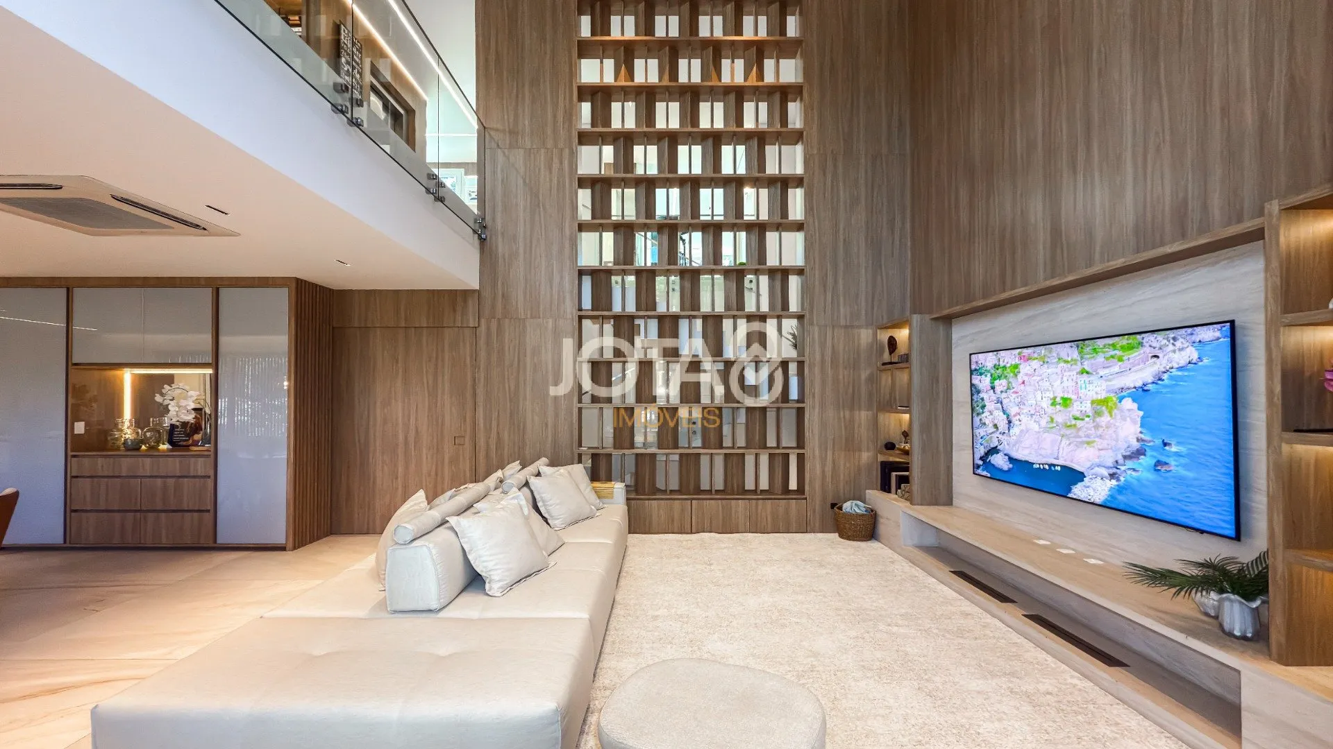 Меблированный дом с 4 спальнями и 635 м² и 7 местами — photo 22