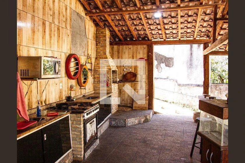 Furnished house with a gas stove and 4 bedrooms — photo 19