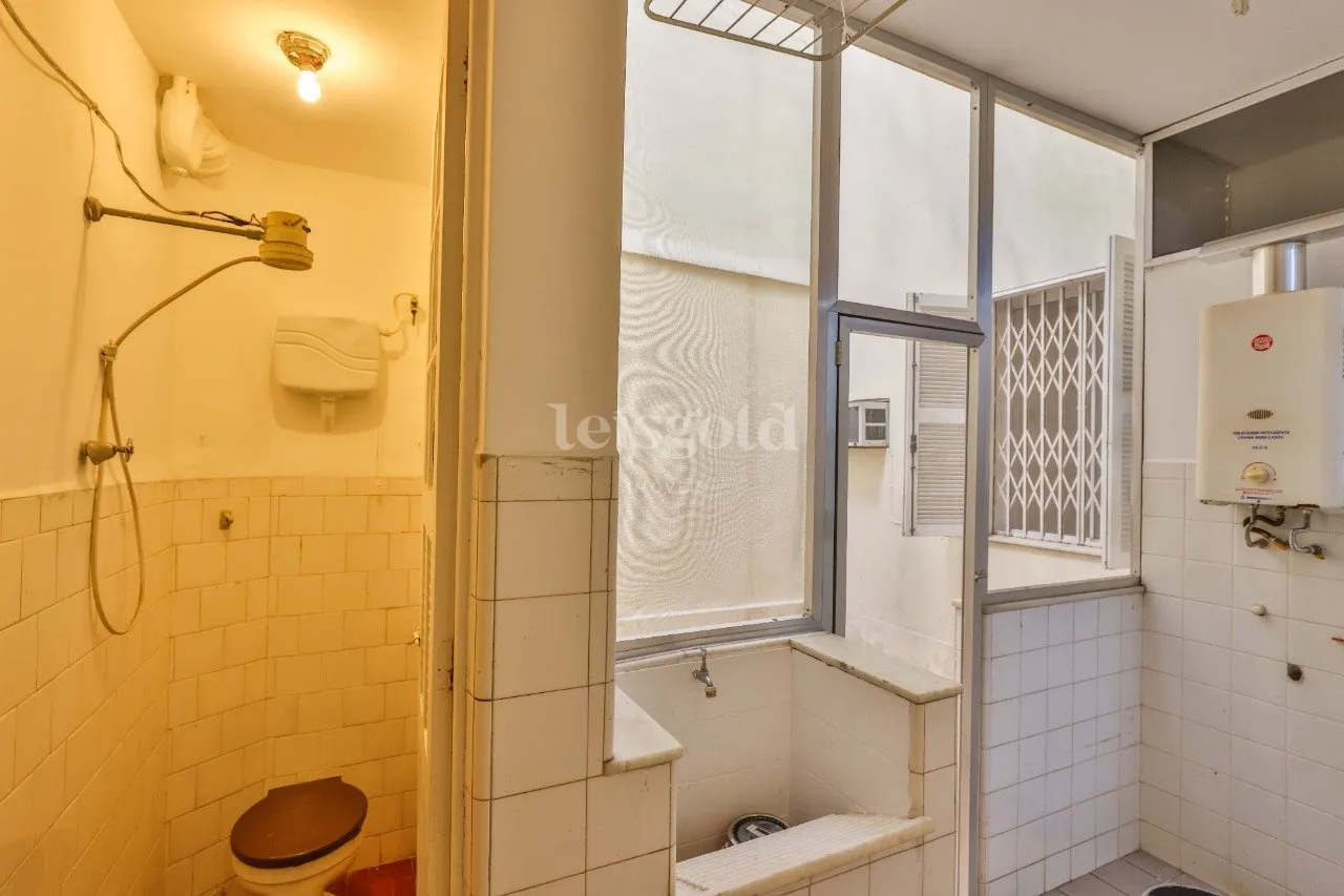 Ground-floor apartment with an enclosed winter balcony — photo 17