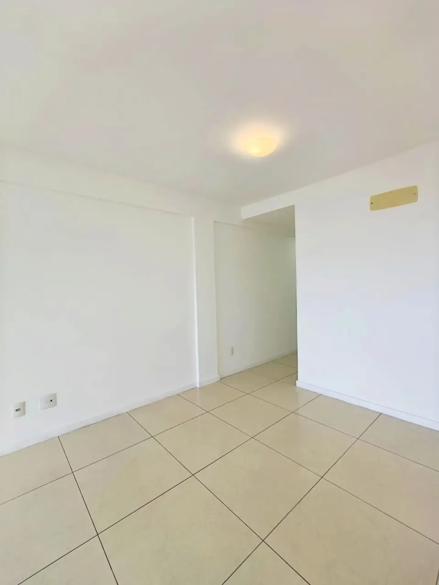 2-bedroom apartment with balcony, closed kitchen — photo 18