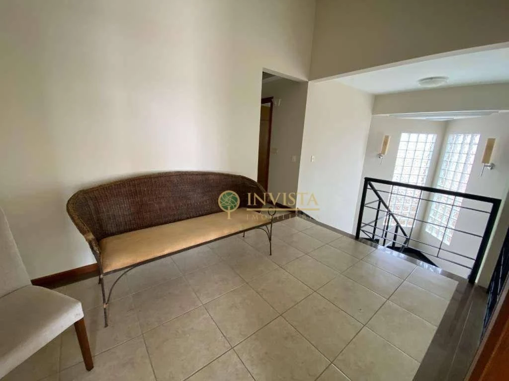 Casa residencial con 4 dormitorios y 5 baños — photo 20