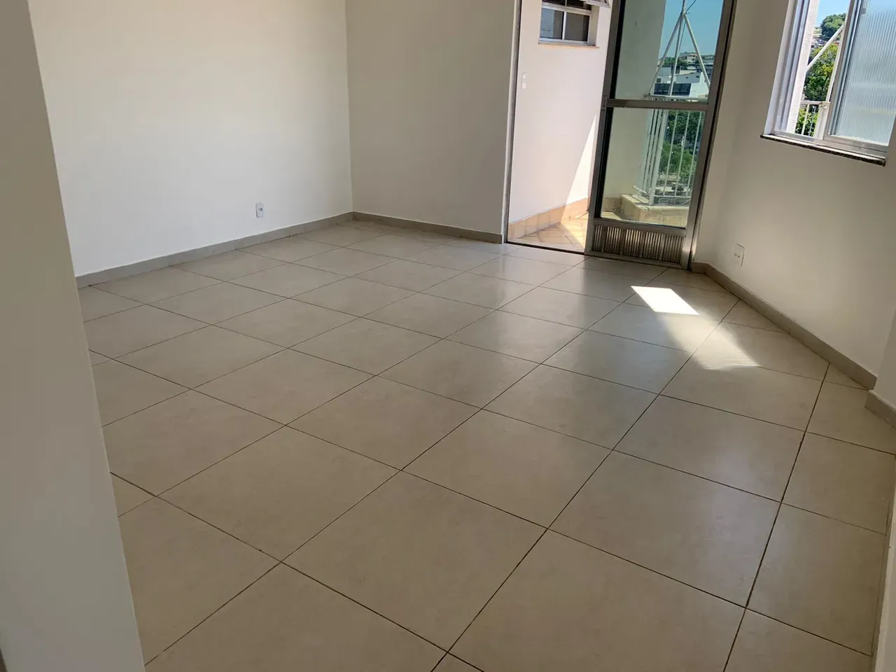 Apartamento de 2 quartos, sendo 1 suíte, 75 m² — photo 2