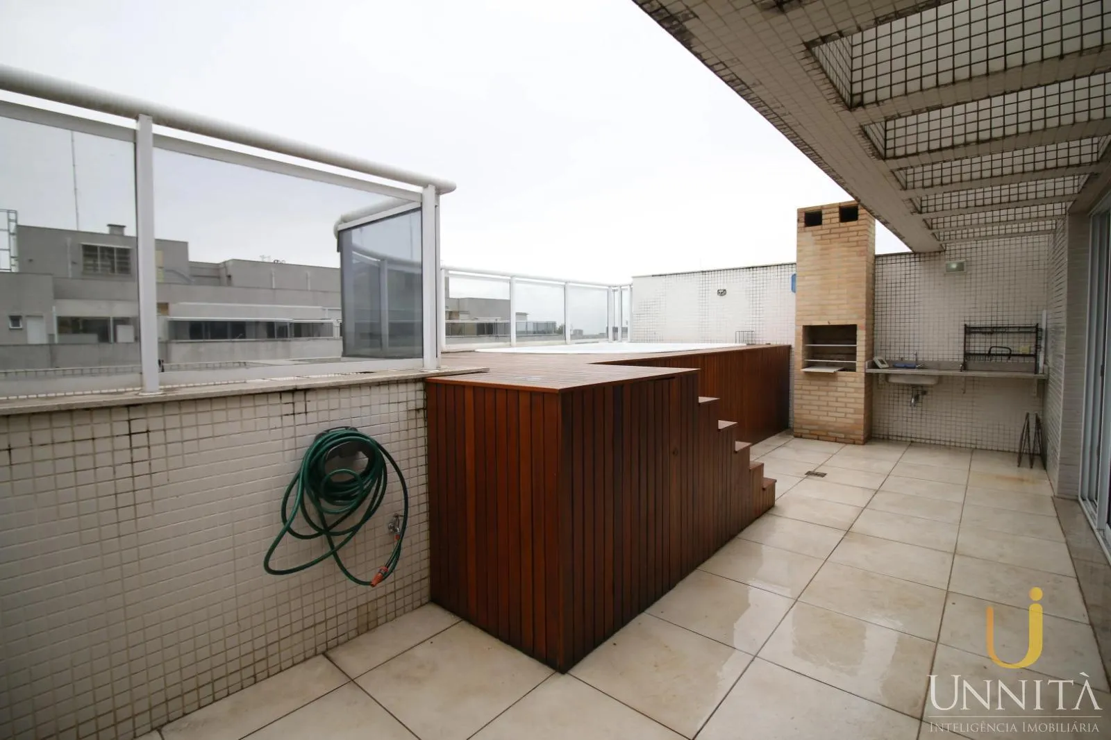 Apartamento sem mobília com 4 quartos e 3 banheiros — photo 22