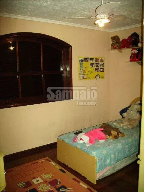 4-bedroom house with 2 bathrooms and a balcony grill — photo 28