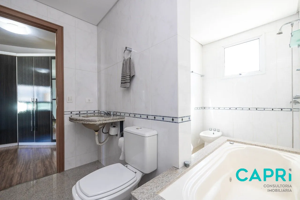 Furnished 318 m² apartment with 4 bedrooms and 3 parking — photo 81