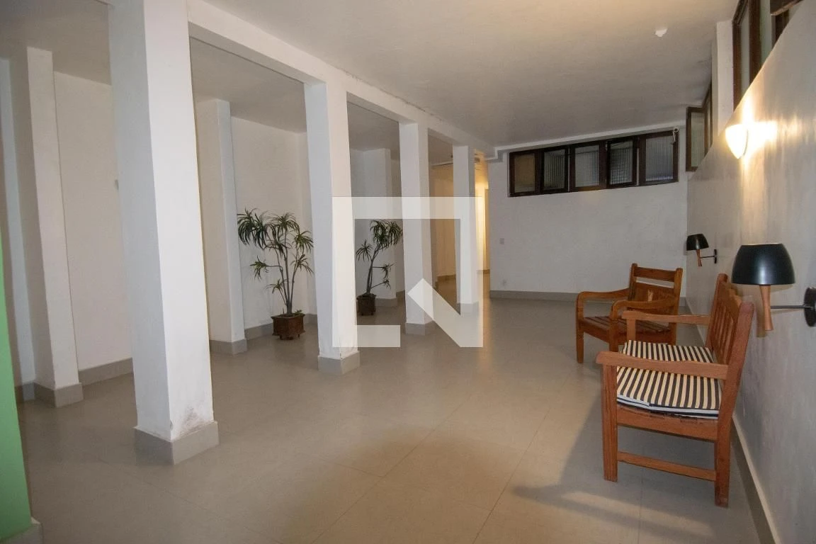 Furnished apartment with 2 bedrooms and 1 bathroom — photo 22