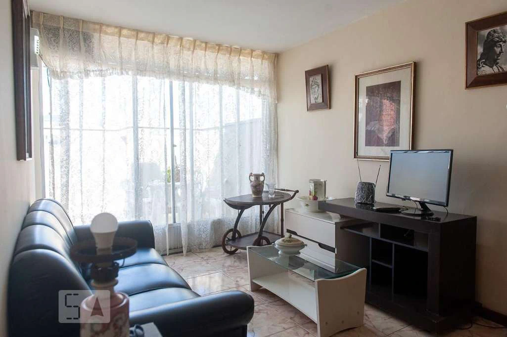 Квартира з балконом, 2 спальні та 75 м² — photo 18