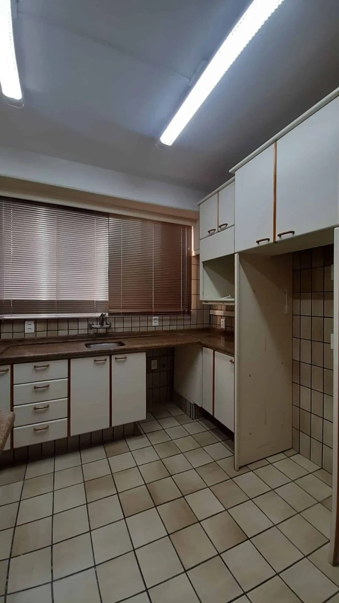 283 m² apartment with 4 bedrooms and 2 en-suites — photo 28