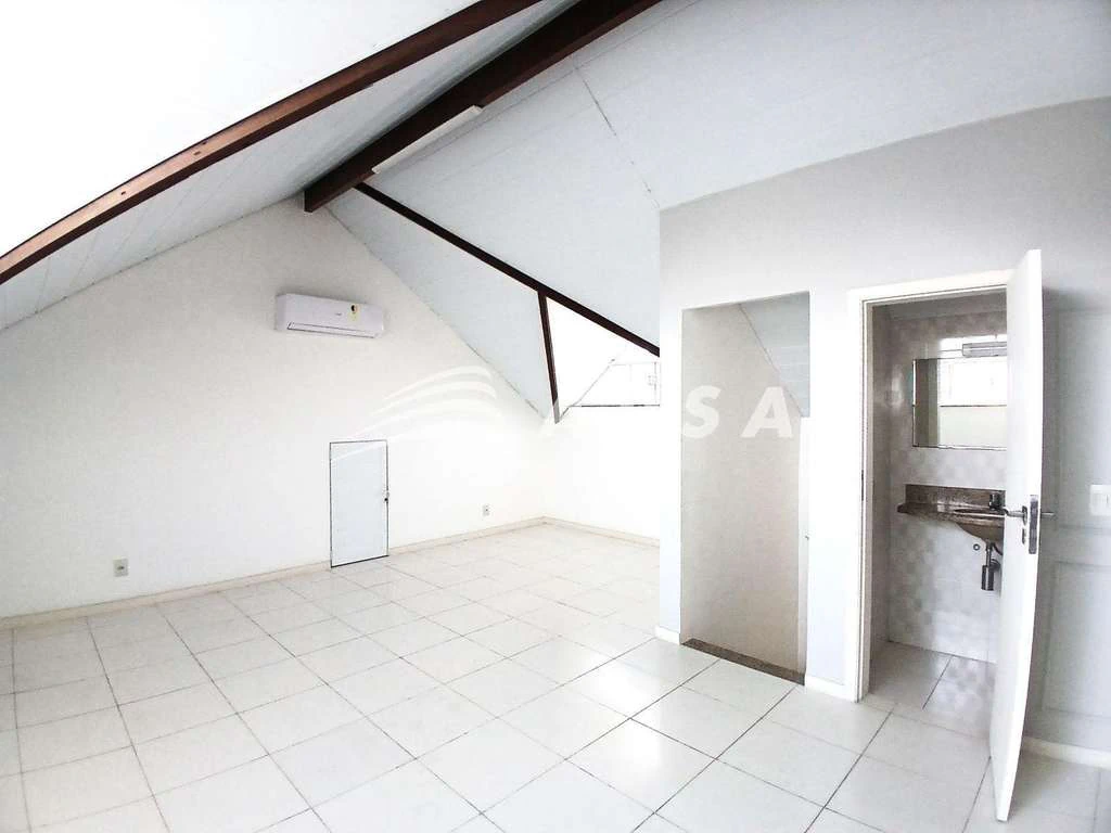 300 m² house with 4 en-suite bedrooms and private BBQ — photo 15