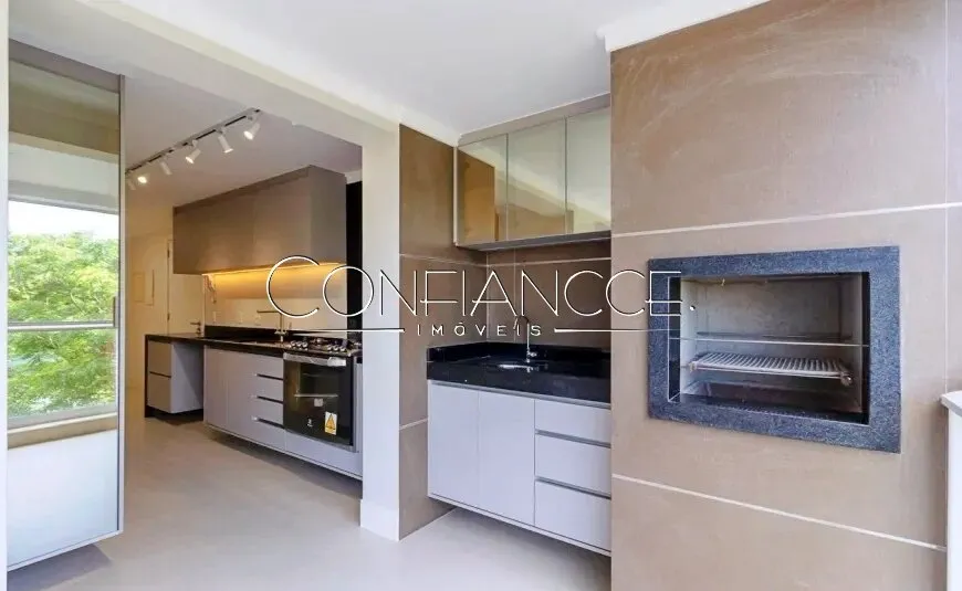 Apartment with 4 bedrooms and 2 en-suite suites — photo 12