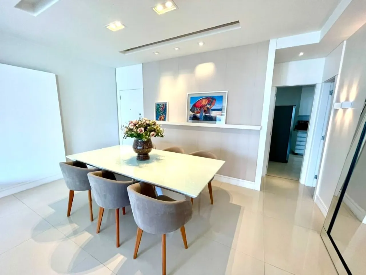 168 m² apartment with an open-plan kitchen and 3 bedrooms — photo 18