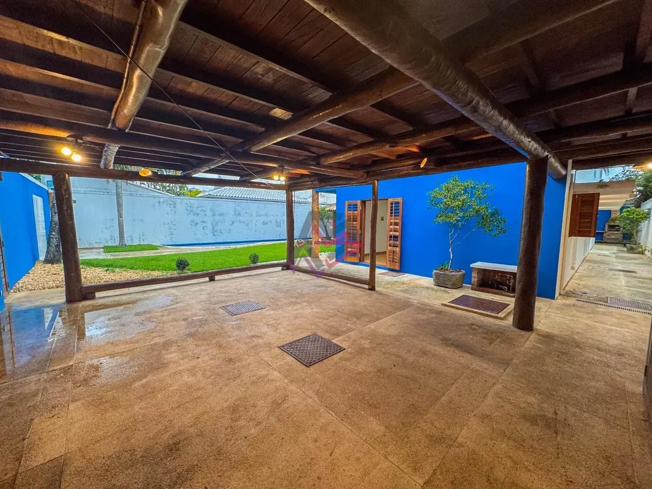 600 m² house with 4 bedrooms and a closed kitchen — photo 28