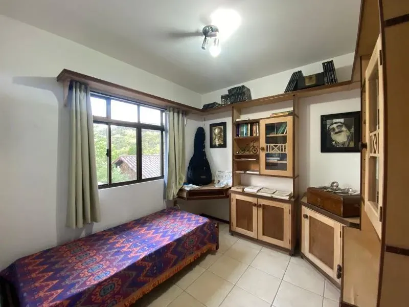 Меблированный дом 500 м² с 4 спальнями и 2 парковками — photo 38