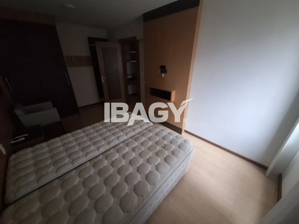 Apartamento de 1 dormitorio con cocina abierta 70 m² — photo 9