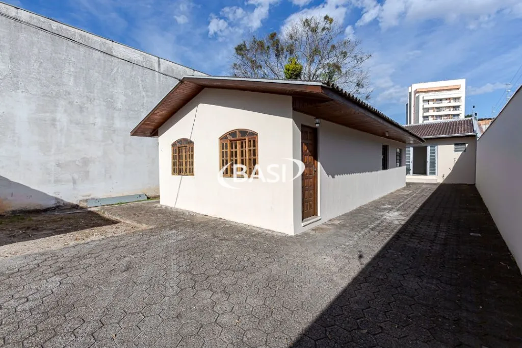 Unfurnished house with 4 bedrooms and shared BBQ area — photo 15