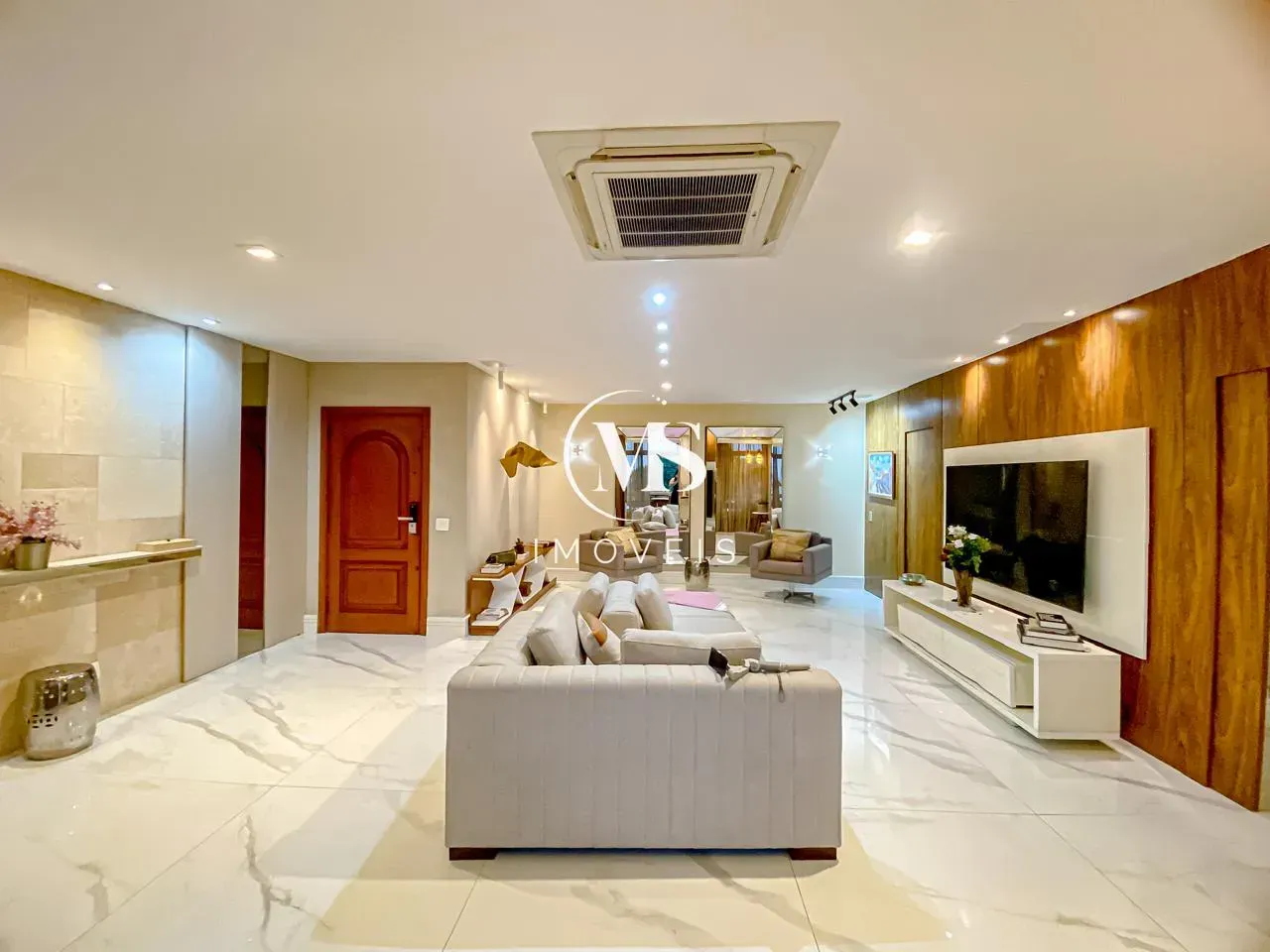 Ванна та 3 спальні: квартира 250 м² — photo 22