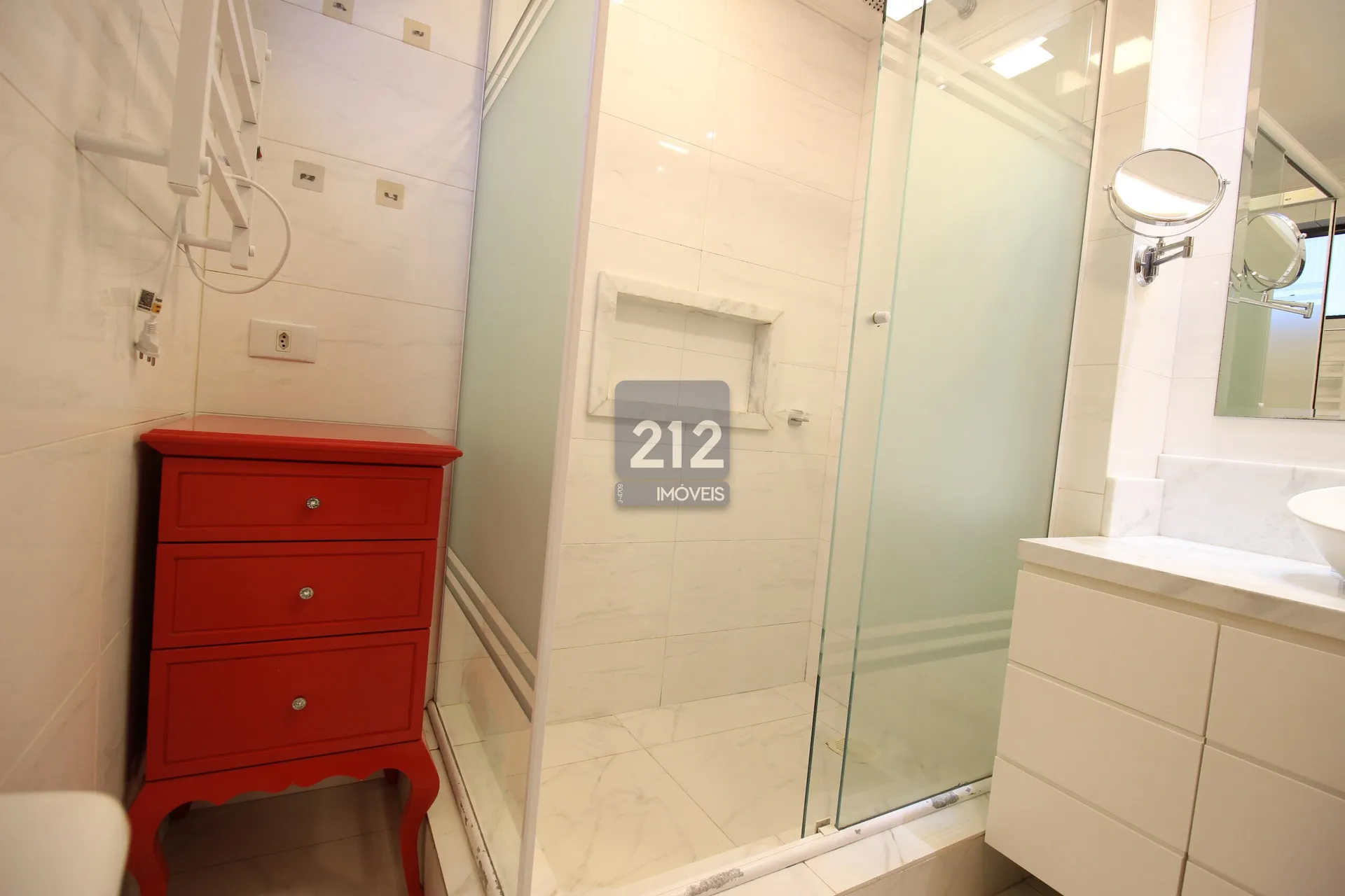 Apartamento mobiliado com 3 quartos e 2 banheiros — photo 28