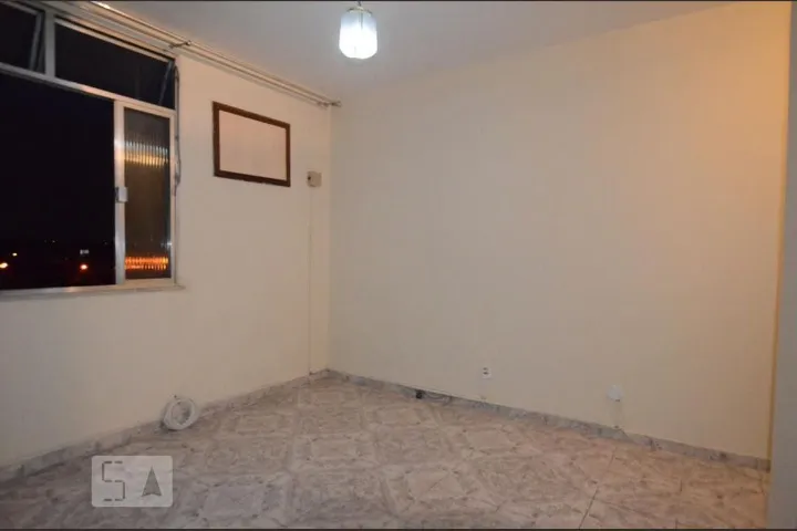 2-bedroom apartment in a building with a gym — photo 10