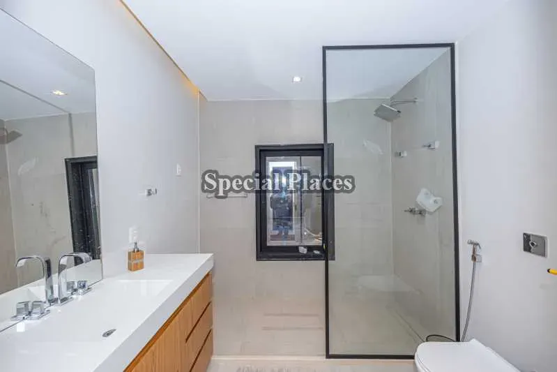 Casa amueblada con 4 dormitorios y 5 baños — photo 12