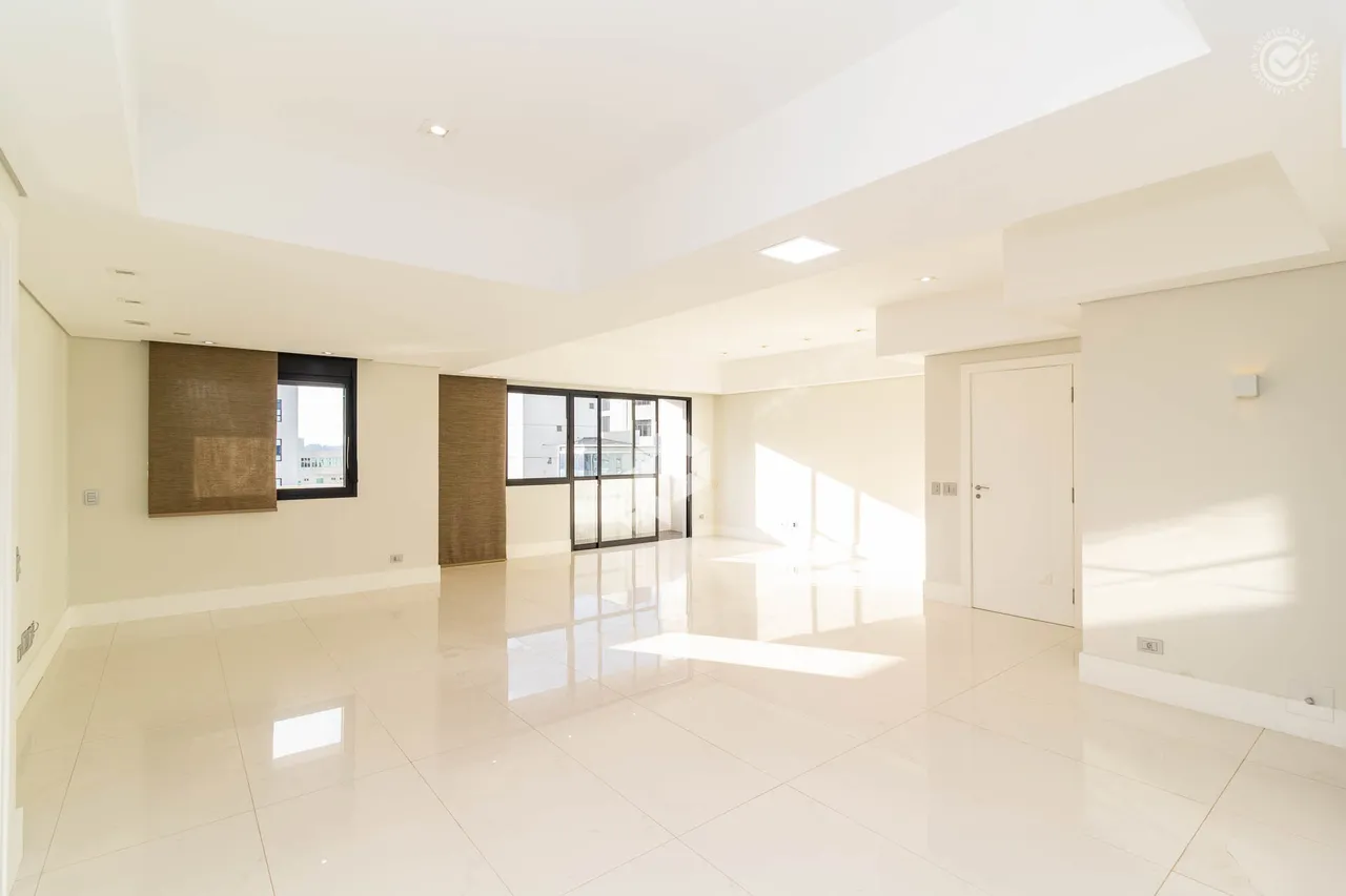 Apartamento com 3 quartos, 5 banheiros e varanda — photo 9