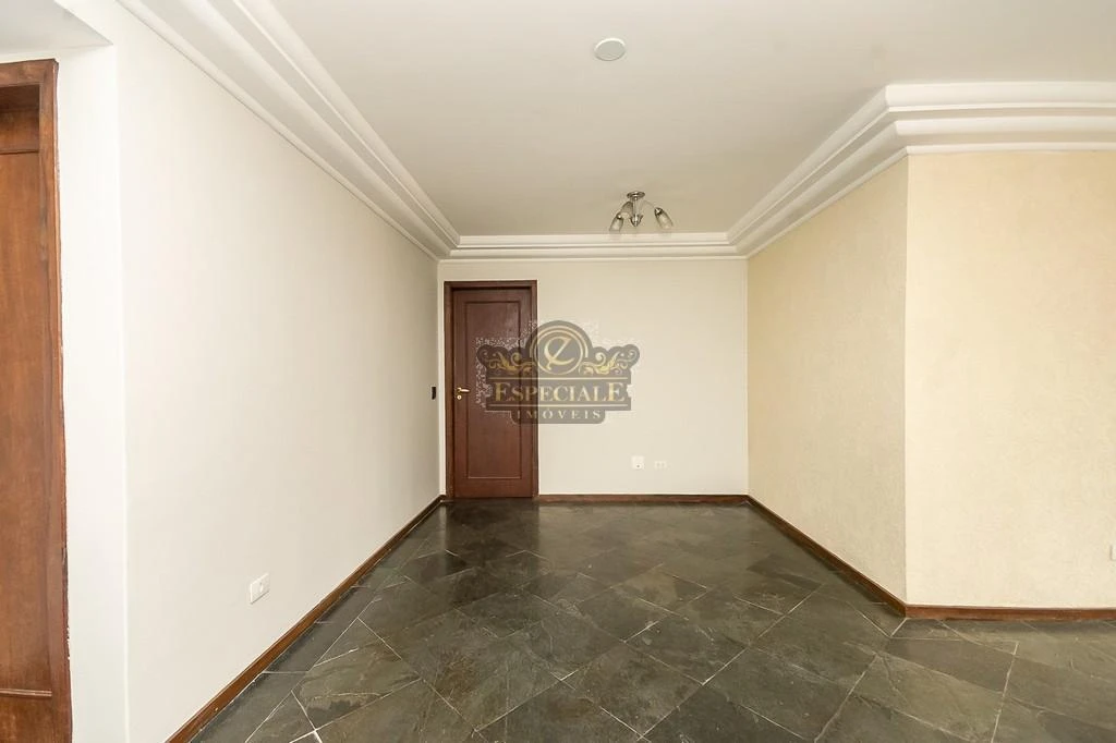 167 m² apartment with a grill on the balcony and a bathtub — photo 11