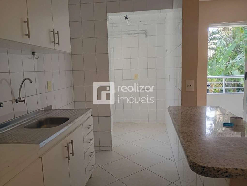 74 m² 2-bedroom apartment with a separate kitchen — photo 3