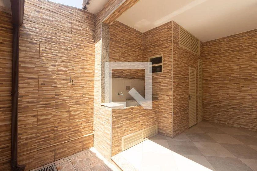 House, 320 m², with a bathtub — photo 40