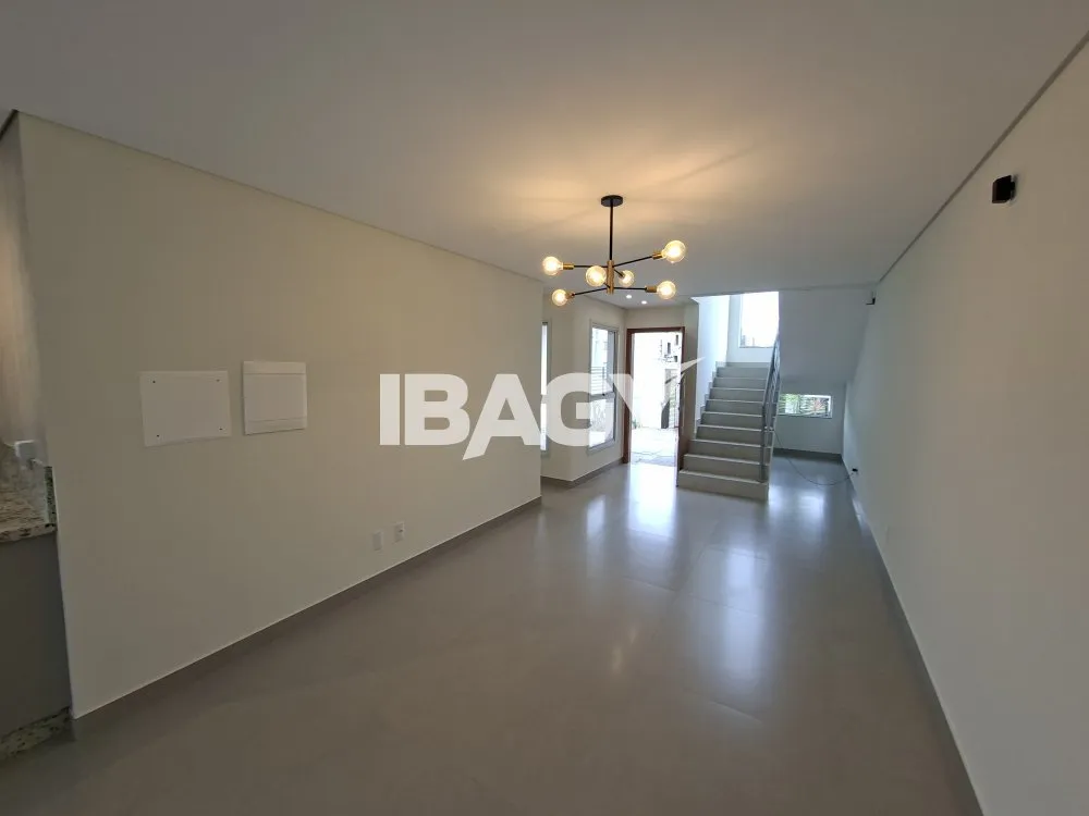House with 3 en-suite bedrooms and 2 parking spots — photo 11