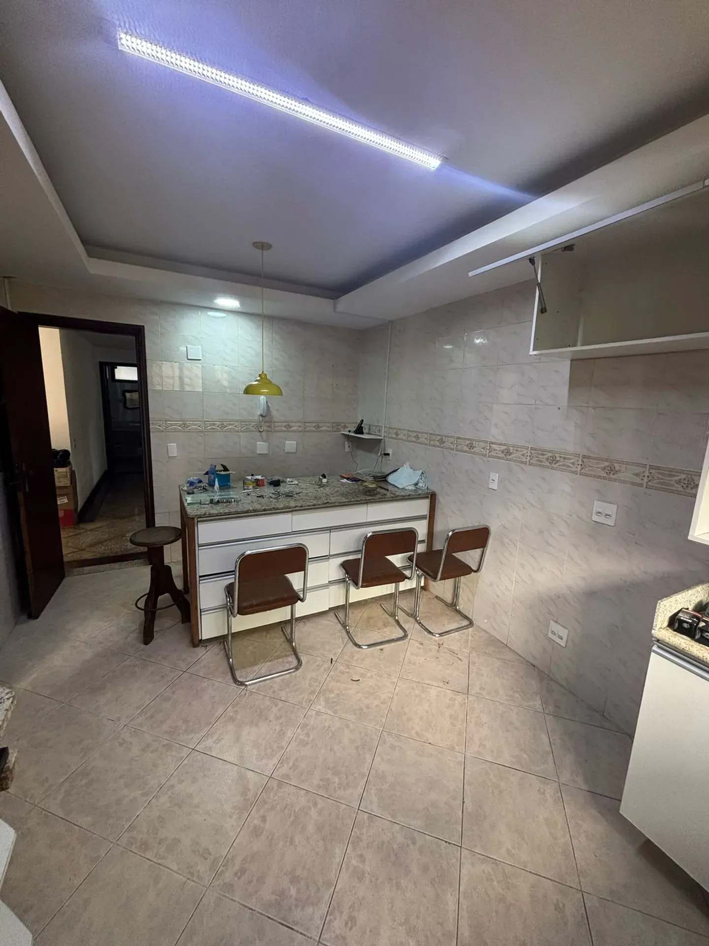 3-bedroom apartment with 5 bathrooms and a balcony — photo 22