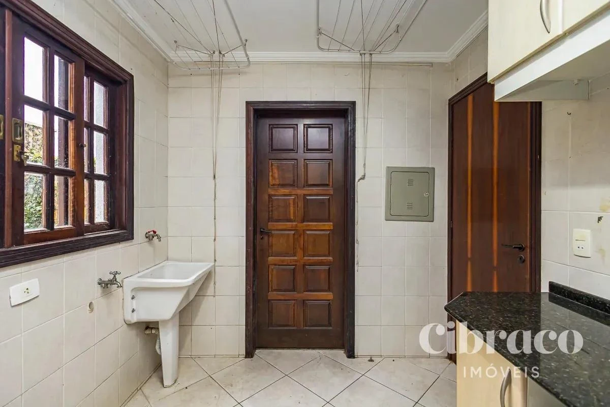 Ванна та 4 спальні: будинок 327 м² — photo 29
