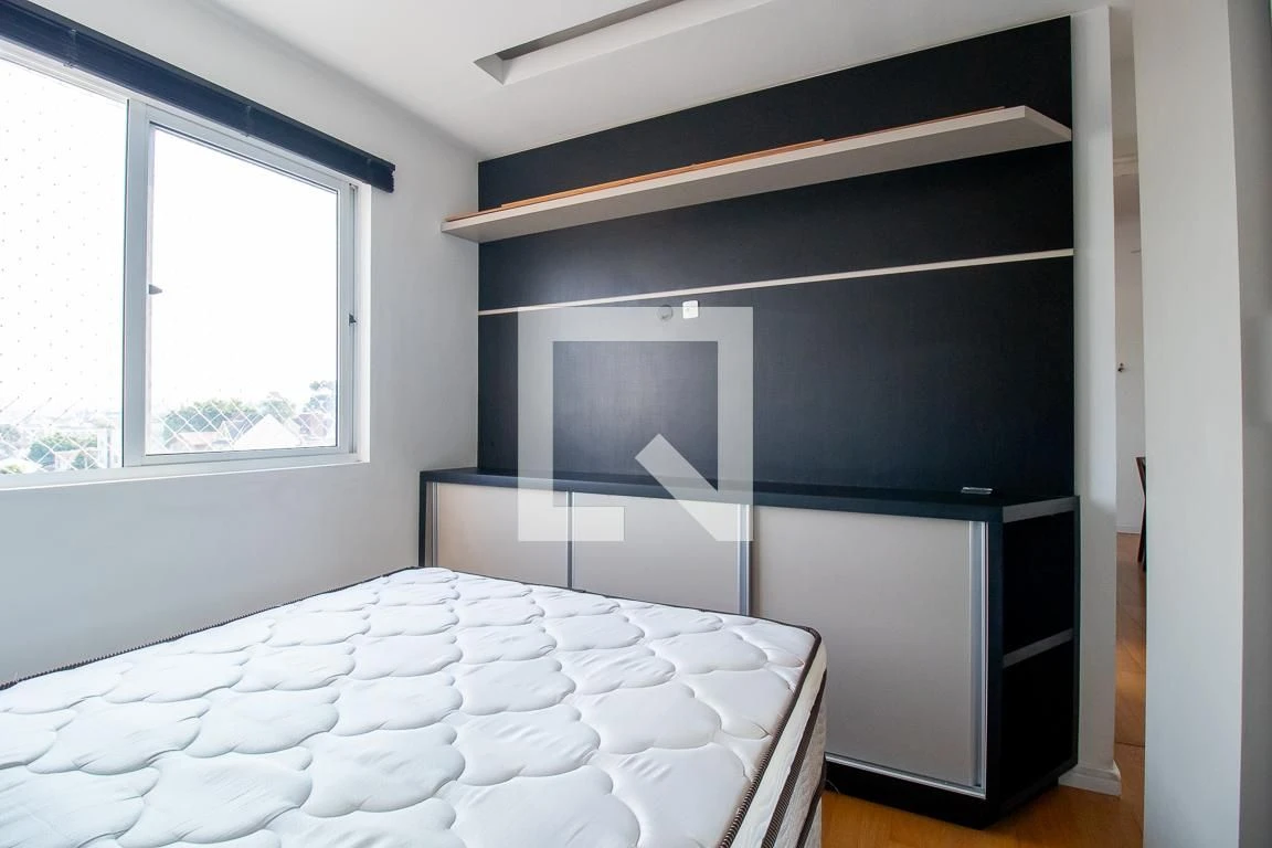 Balcony with a grill in a 2-bedroom apartment, 48 m² — photo 39