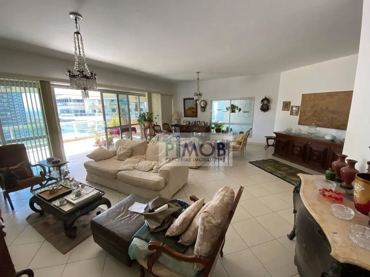 Apartamento com 4 dormitórios e 300 m² com varanda envidraçada — photo 8