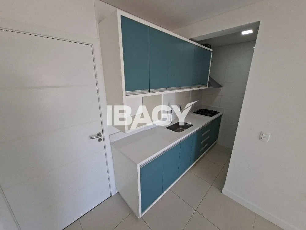 2-bedroom apartment with suite and 73 m² — photo 2