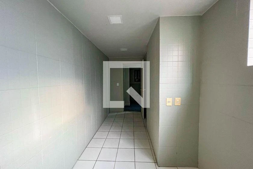 Apartment with 8 bedrooms, 3 bathrooms and 350 m² — photo 30