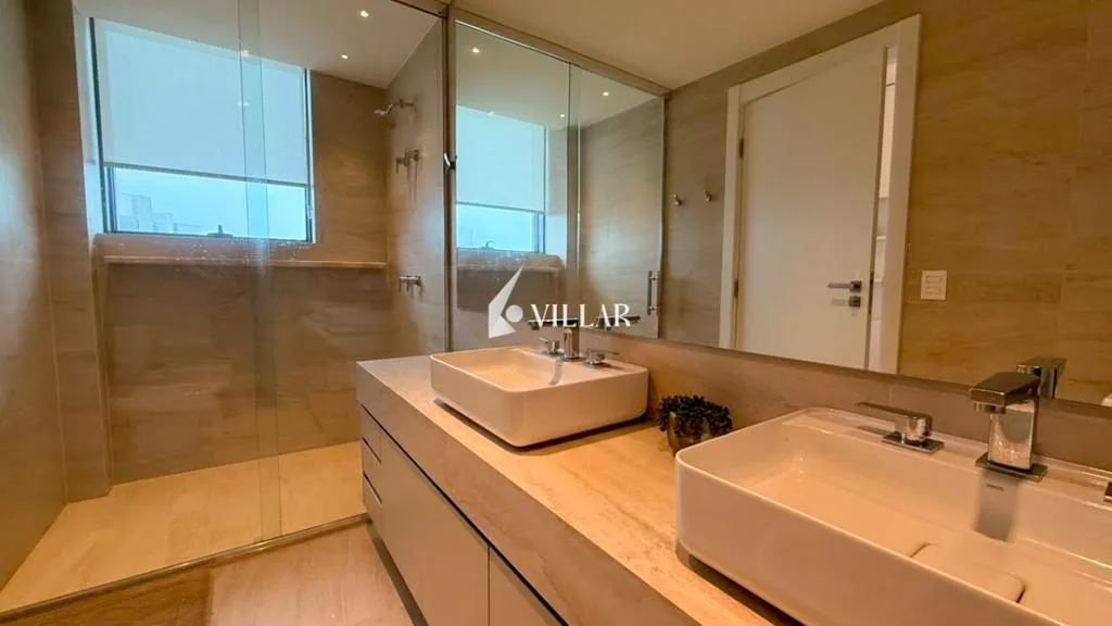 3-bedroom apartment with a water view in Rio de Janeiro — photo 24