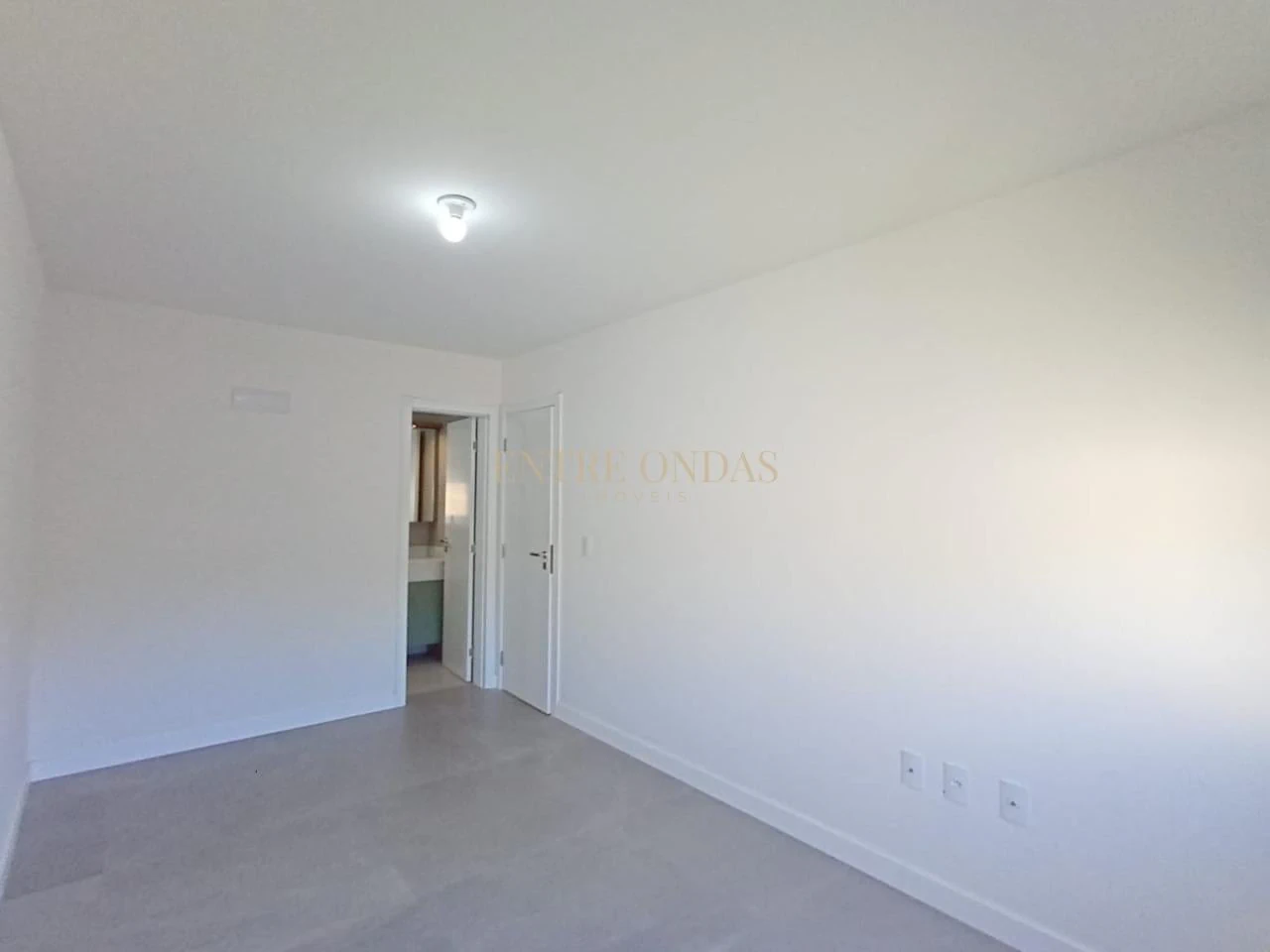 Apartamento de 2 dormitorios con 1 suite y 3 baños — photo 5
