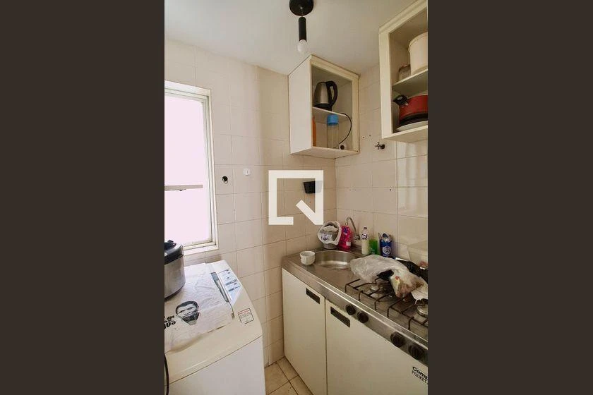 Furnished apartment, 29 m², with a walk-in closet — photo 11