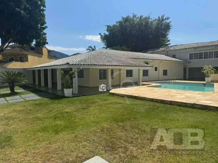Casa de 470 m² com 3 quartos e cozinha separada — photo 3