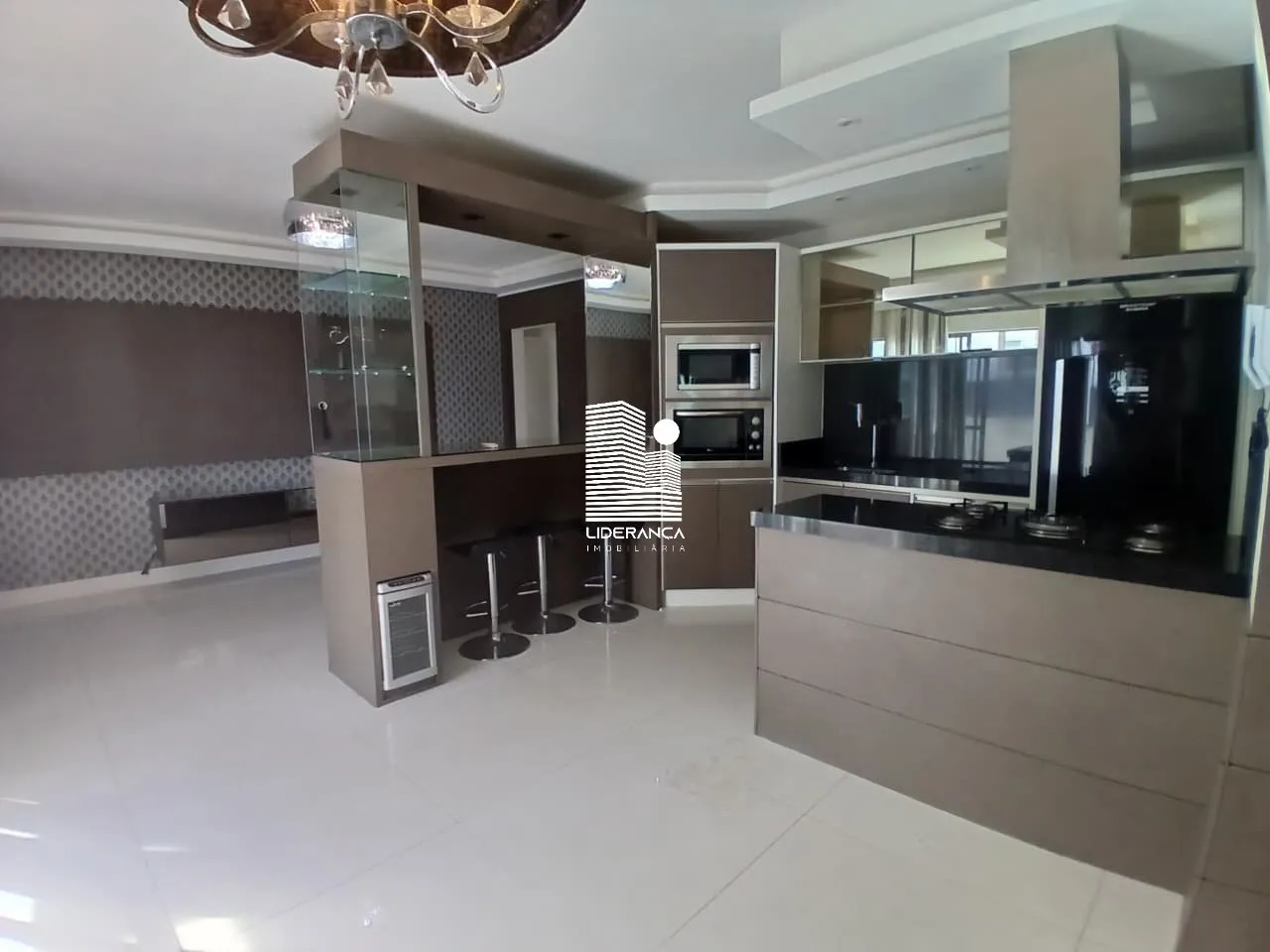 Меблированная квартира 142 м² с 3 спальнями и балконом