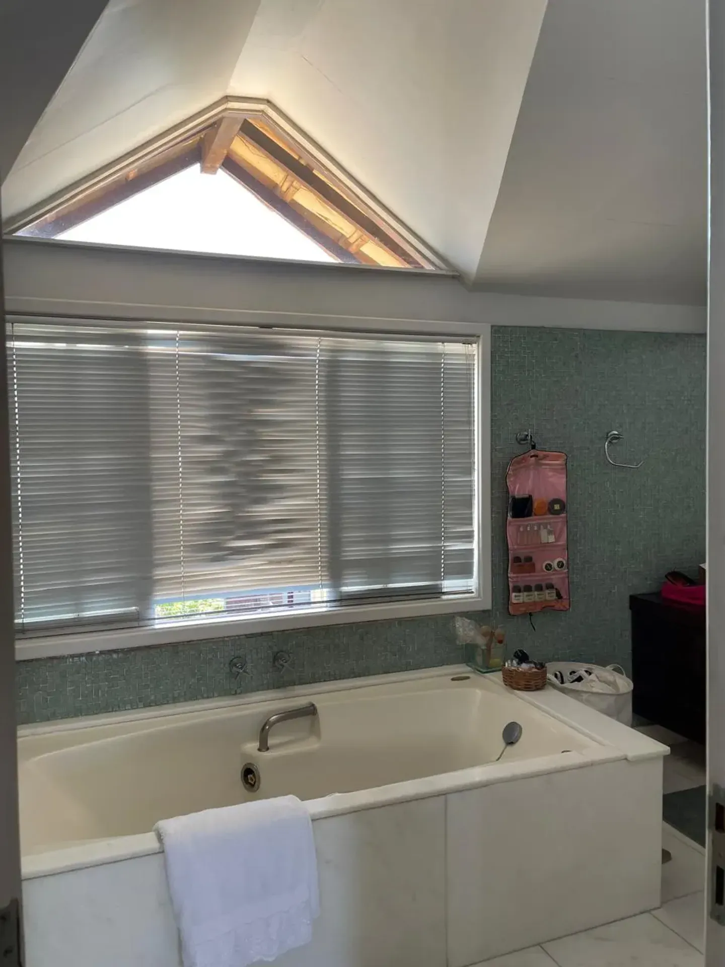 Furnished house with 4 bedrooms and a gas stove — photo 46
