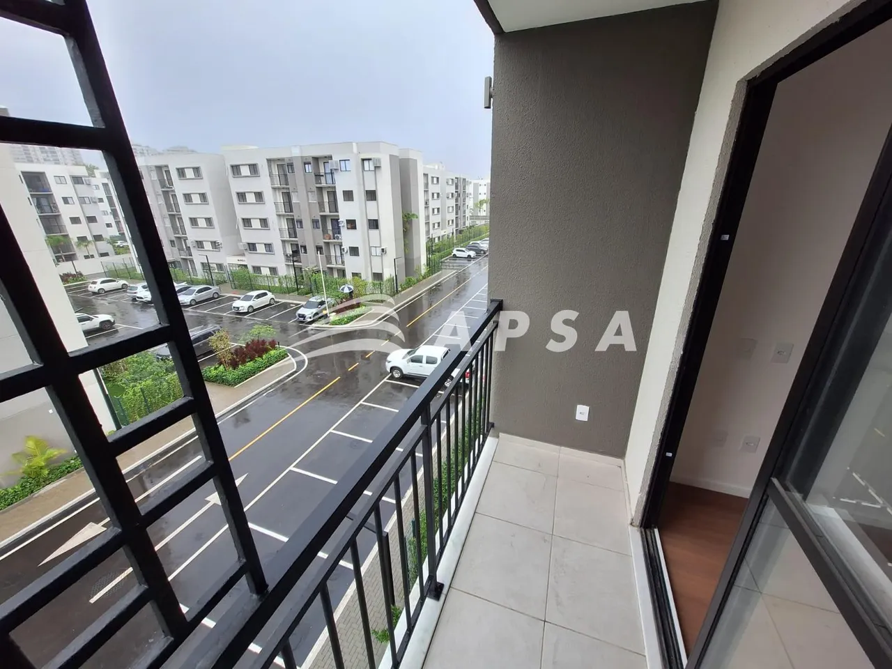 Apartamento sem mobília com 2 quartos e varanda — photo 18