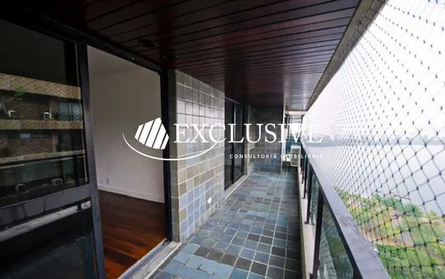 Residential apartment with 4 bedrooms and enclosed balcony — photo 15